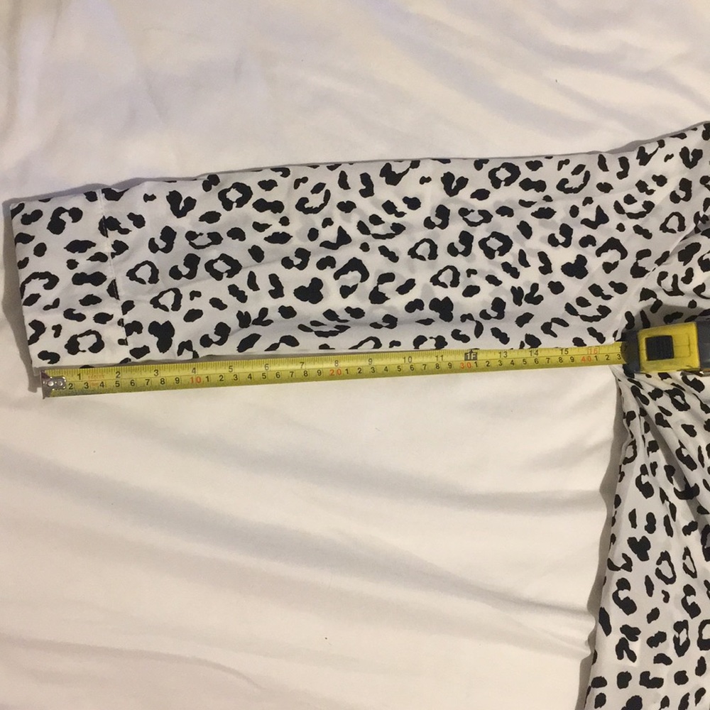 LAST ONE 2 TIMES HOST PICK Animal Print Shirt M/L - Picture 5 of 7